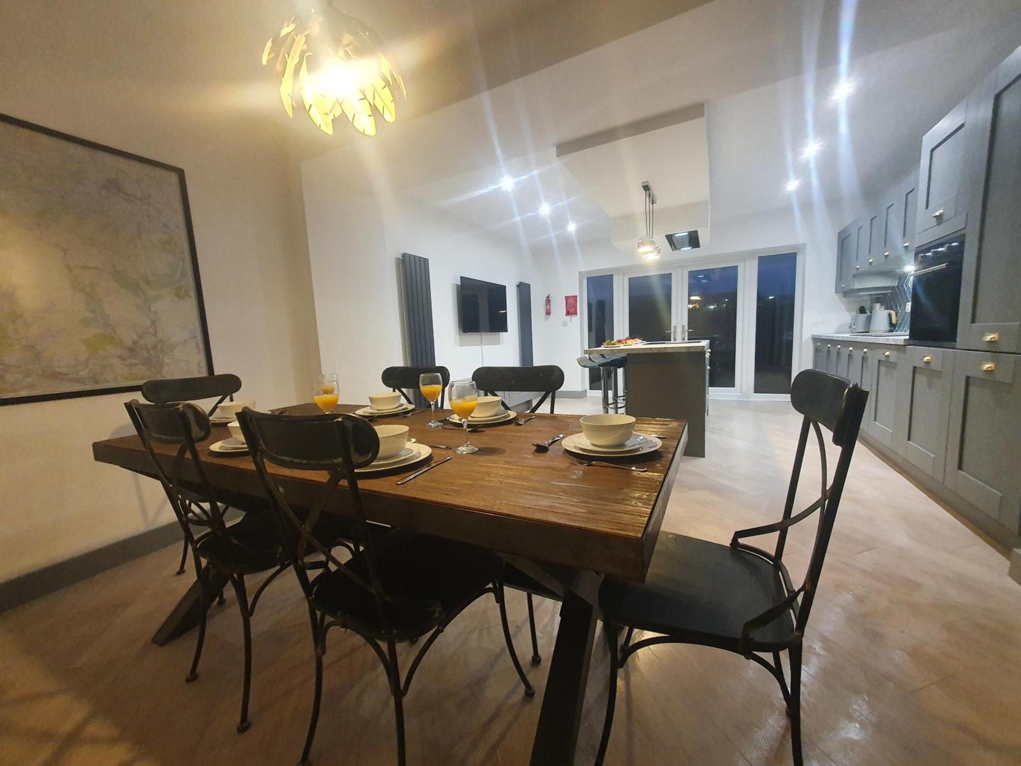 4 Bedroom Luxury House. Bike Park Wales. Secure Bike Store. Brecon Beacons Dowlais Buitenkant foto