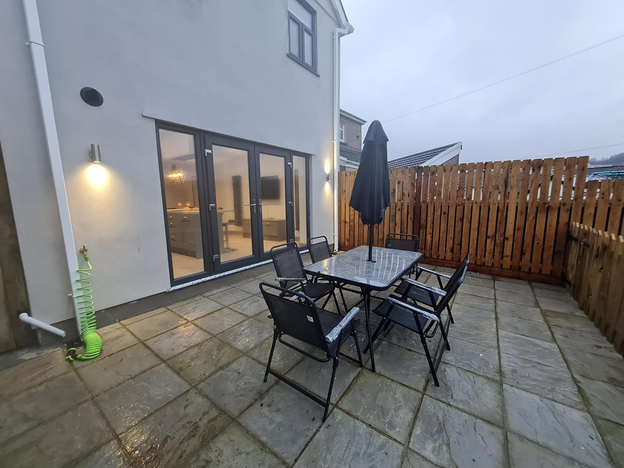 4 Bedroom Luxury House. Bike Park Wales. Secure Bike Store. Brecon Beacons Dowlais Buitenkant foto