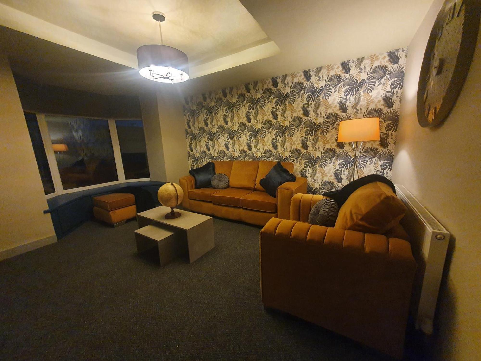 4 Bedroom Luxury House. Bike Park Wales. Secure Bike Store. Brecon Beacons Dowlais Buitenkant foto